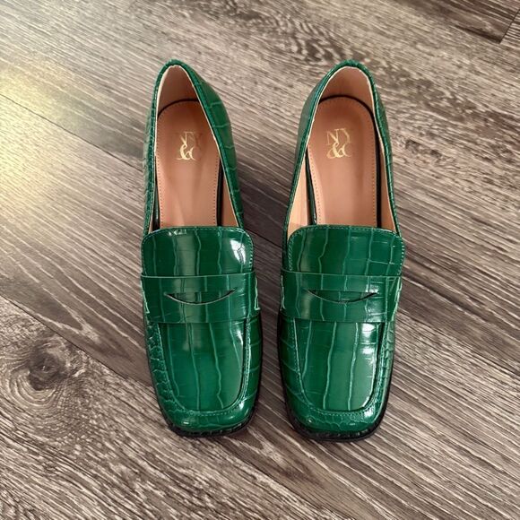 New York & Company Penny Croc Heeled Loafer - Picture 4 of 10